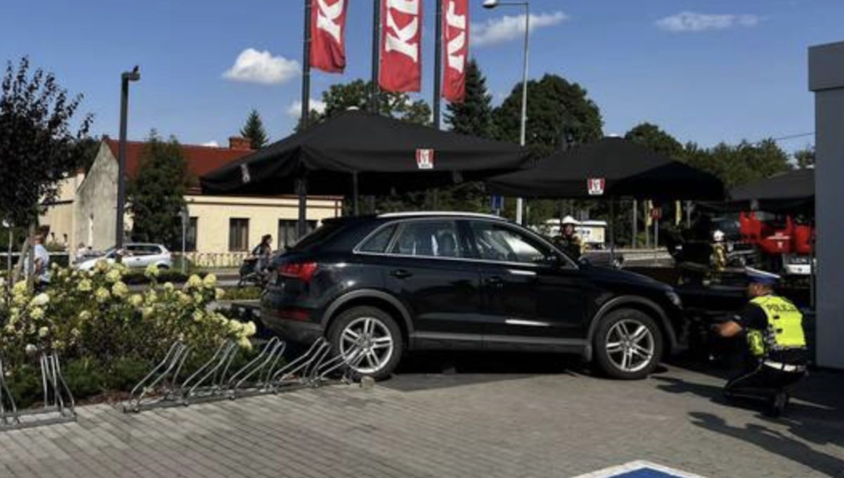Audi Q3 KFC wypadek