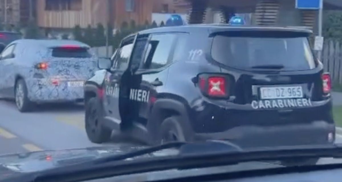 Mercedes EQC policja