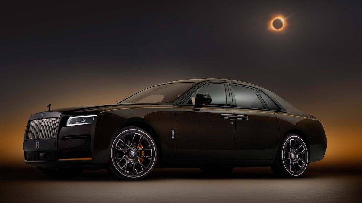 Rolls-Royce Ghost Black Badge Ekleipsis Private Collection
