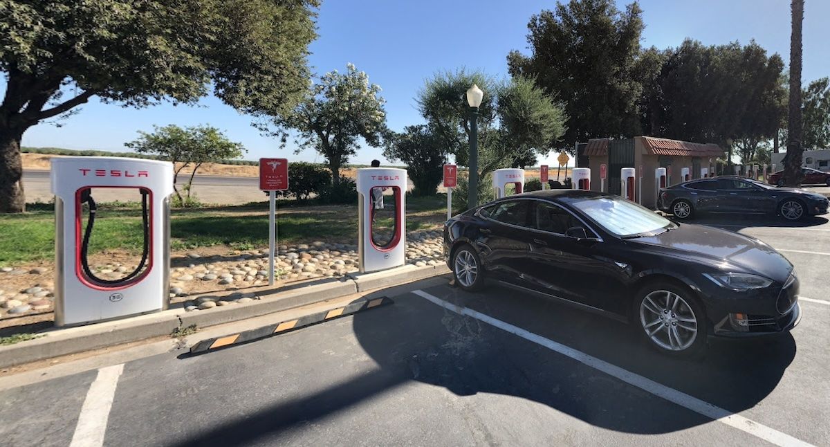 Tesla Supercharger Harris Ranch