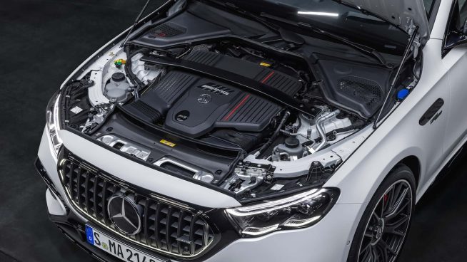 Mercedes-AMG E53 (2024) - silnik, fot Mercedes-Benz
