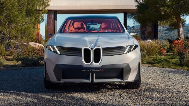 BMW Vision Neue Klasse X SUV - podświetlany grill