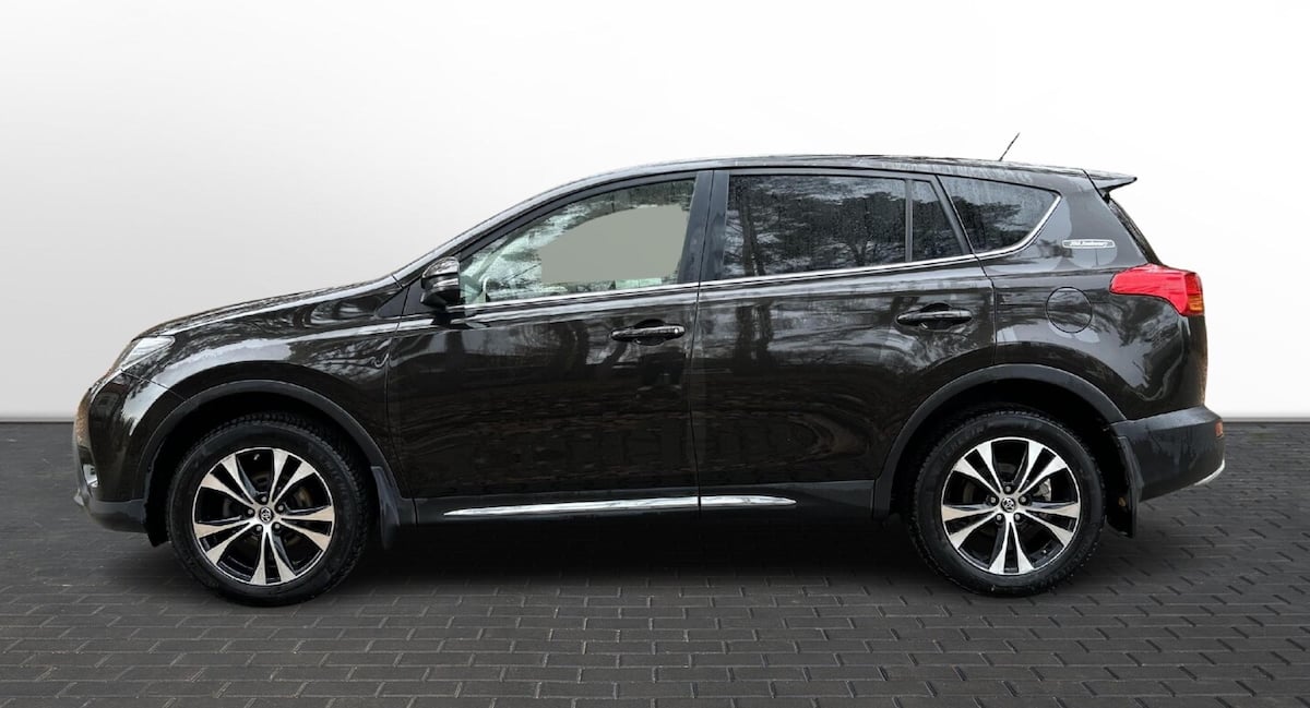 Toyota RAV-4 2.0 D4D Diesel - bok, fot. Toyota Pewne Auto
