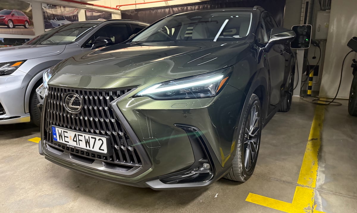 Lexus NX 450h - przód, fot. Sebastian Rydzewski, motofilm.pl / TVN Turbo